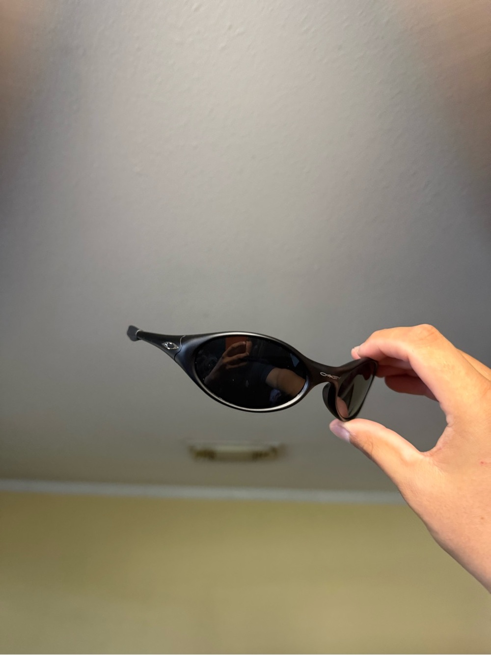 Black Cat-Eye Sunglasses - Women Accessories oakley